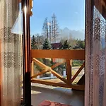 Pomaranczowy Z Basenem I Sauna *