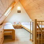 Pomaranczowy Z Basenem I Sauna *