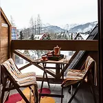 Pomaranczowy Z Basenem I Sauna アパート コシチェリスコ