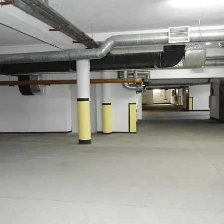 Pomaranczowy Z Basenem I Sauna Apartman